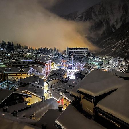 L'Atelier Du Temps - Hemmet Apartment Courmayeur Luaran gambar